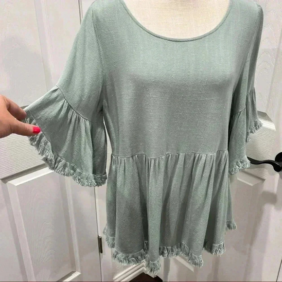 Umgee Mint Linen blend frayed edge keyhole back gathered waist blouse sh… ❤️ - Picture 2 of 9